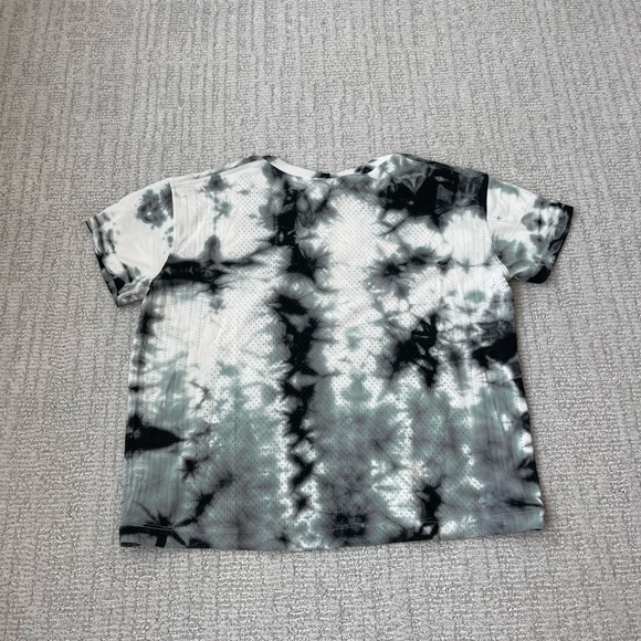 Lululemon tie dye t shirt - Picture 3 of 3